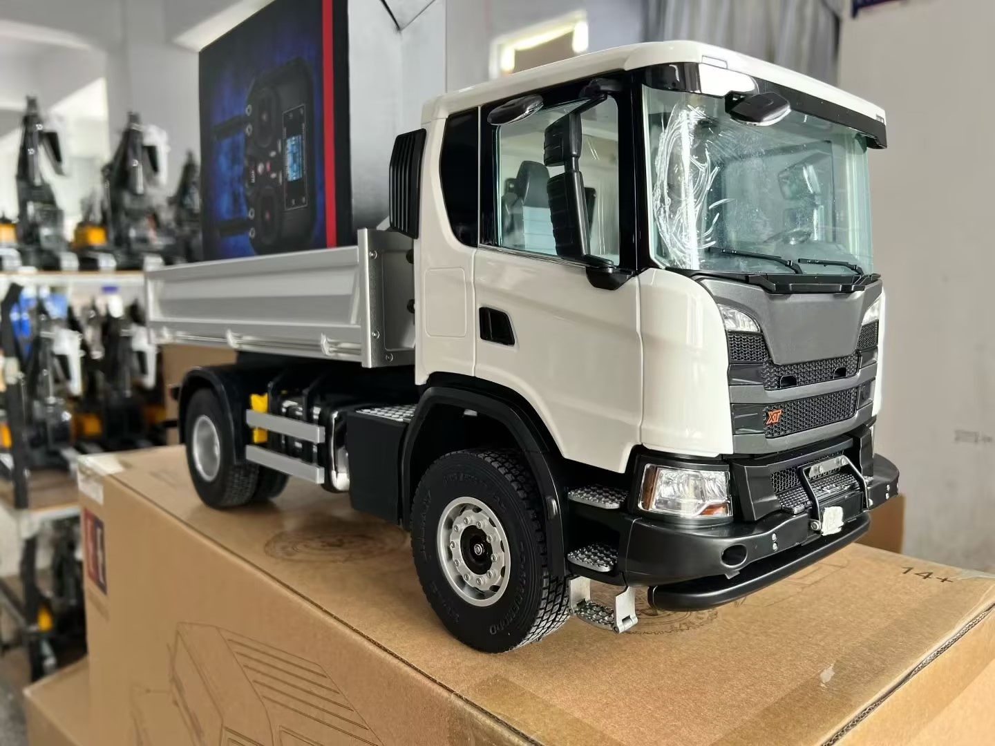 1/14 CNC 4x4 더블E E022 RC 덤프트럭  - Rc Hobby Light 리뷰 및 가격